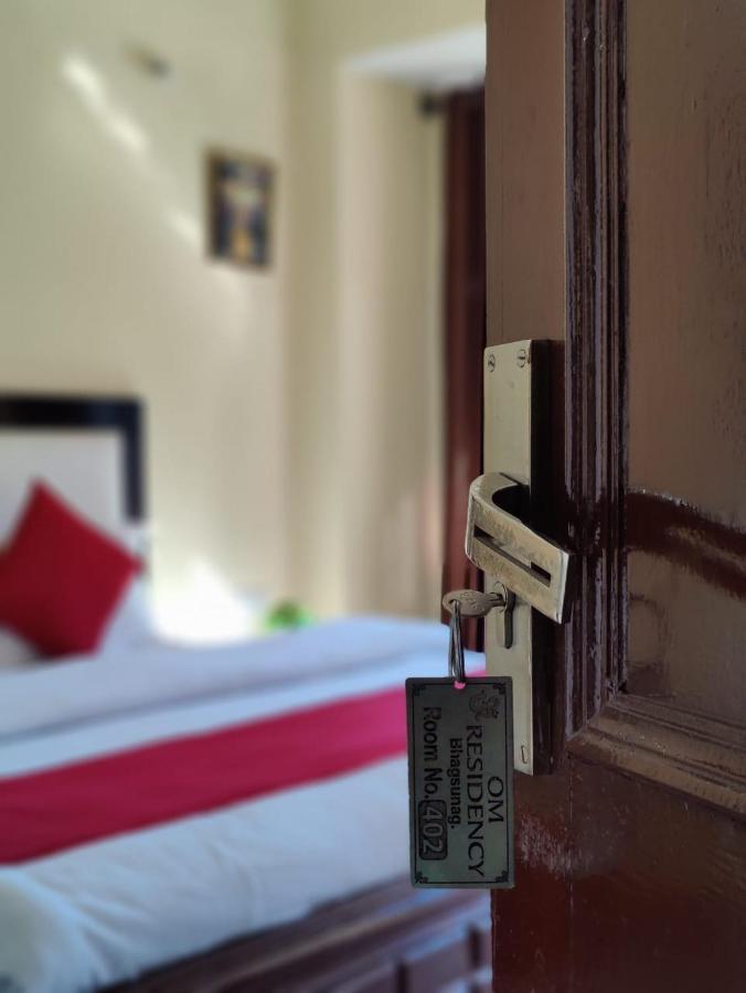 Hotel Om Palace Мак-Леод-Гейндж Экстерьер фото